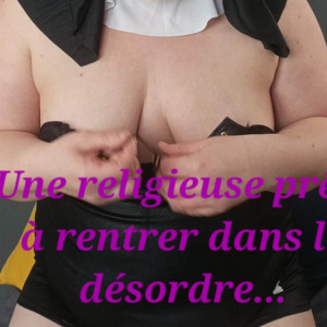 Petite_ronde_blonde_hot mym