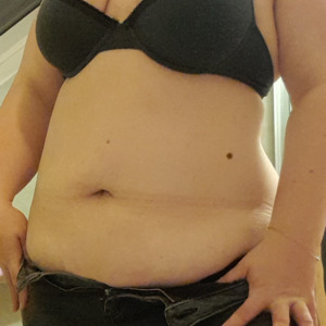 Petite_ronde_blonde_hot mym