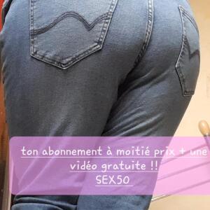 Petite_ronde_blonde_hot mym
