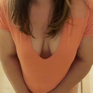 Petite_ronde_blonde_hot mym