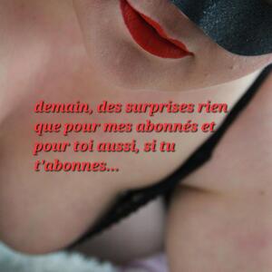 Petite_ronde_blonde_hot mym