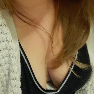Petite_ronde_blonde_hot mym