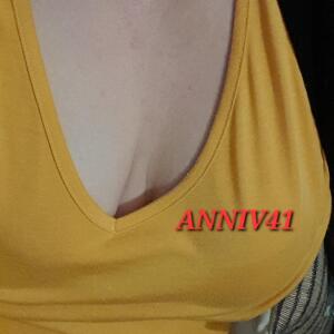 Petite_ronde_blonde_hot mym