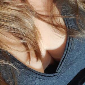 Petite_ronde_blonde_hot mym