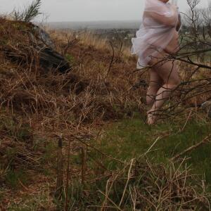 Petite_ronde_blonde_hot mym
