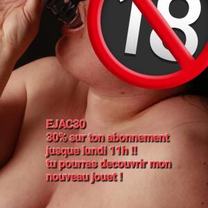 Petite_ronde_blonde_hot mym