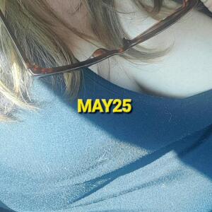 Petite_ronde_blonde_hot mym