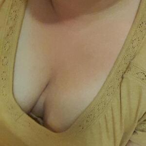 Petite_ronde_blonde_hot mym