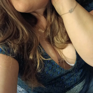 Petite_ronde_blonde_hot mym