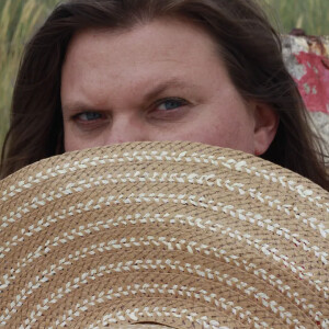 Petite_ronde_blonde_hot mym