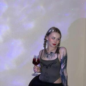 Petite_yvana mym
