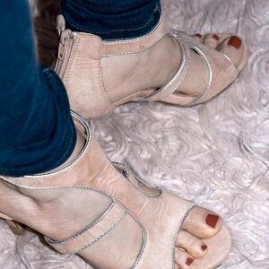 Petits_pieds_sexy1984 mym
