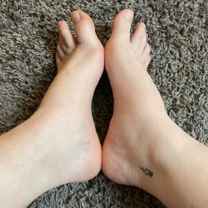 Pieds_2_rouquine mym