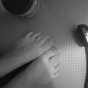 Pieds_aline mym