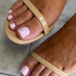 Pieds_anita_3 mym
