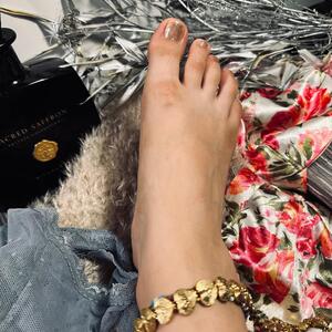 Pieds_et_intimite mym