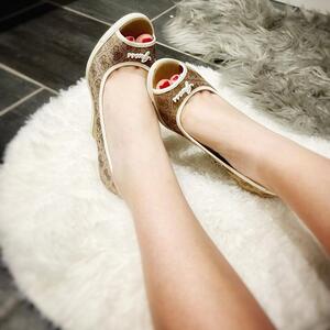 Pieds_girly-feet_ mym