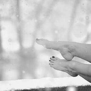 Pieds_mains_liees mym