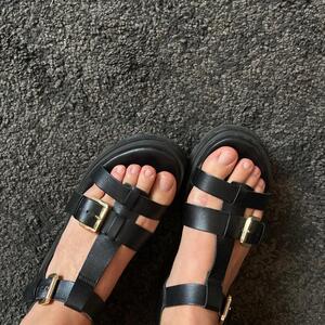 Pieds_nus24 mym