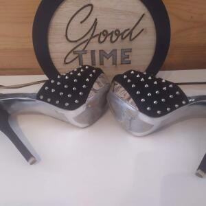 Pieds_ty_woman mym