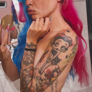 Pinked_girl mym