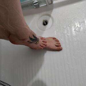 Pretty_lovely_feet mym