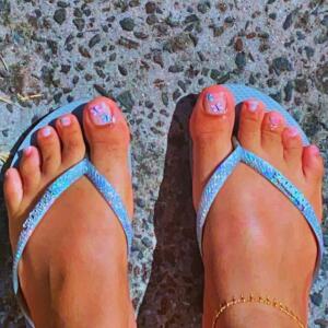 Purple_toes mym