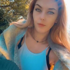 Queen_coquette_pegging mym