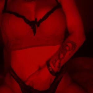 Queen_of_blasphemy mym