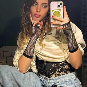 Queenb_mym mym
