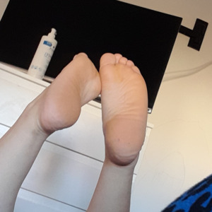 Queencolorfeet mym