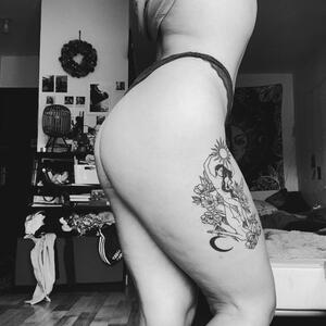 Ravehene_ mym