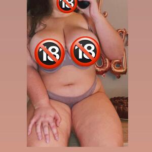 Realbustygirl mym