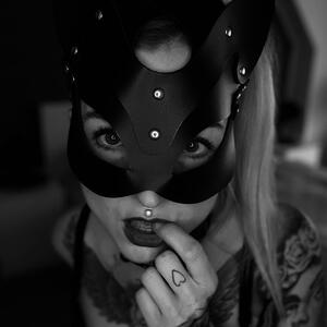 Red_n_inked mym