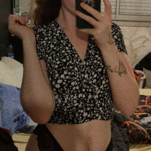 Redhead_hot mym
