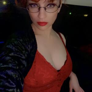 Rocknrollqueen456351 mym