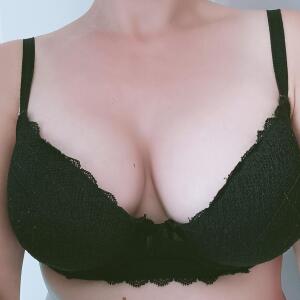 Rose_bosom mym