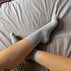Rose_bythefeet mym