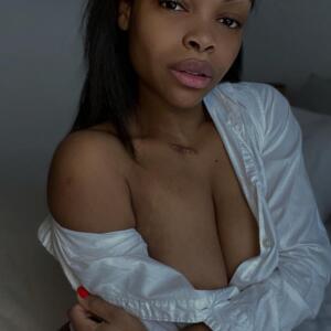Rubymiller_off mym