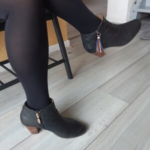 Sab_sfrenchfeet mym