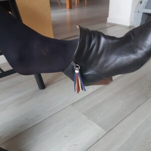 Sab_sfrenchfeet mym