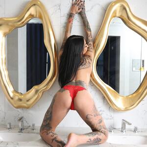 Saniamallory mym