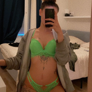 Saraah_hot mym