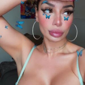 Sarah_on8 mym