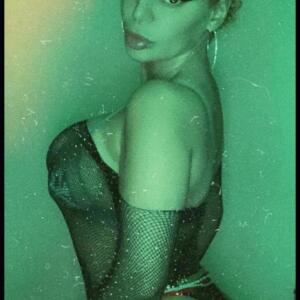 Sarah_on8 mym