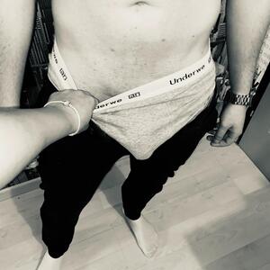 Sarah_strip mym