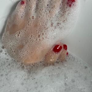 Sarahfeet35 mym