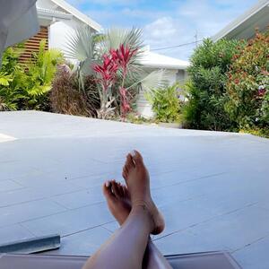 Senorita_feet mym