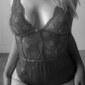 Sexy_blondie_ mym
