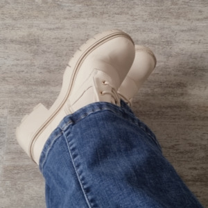 Sexy_feet_girls mym